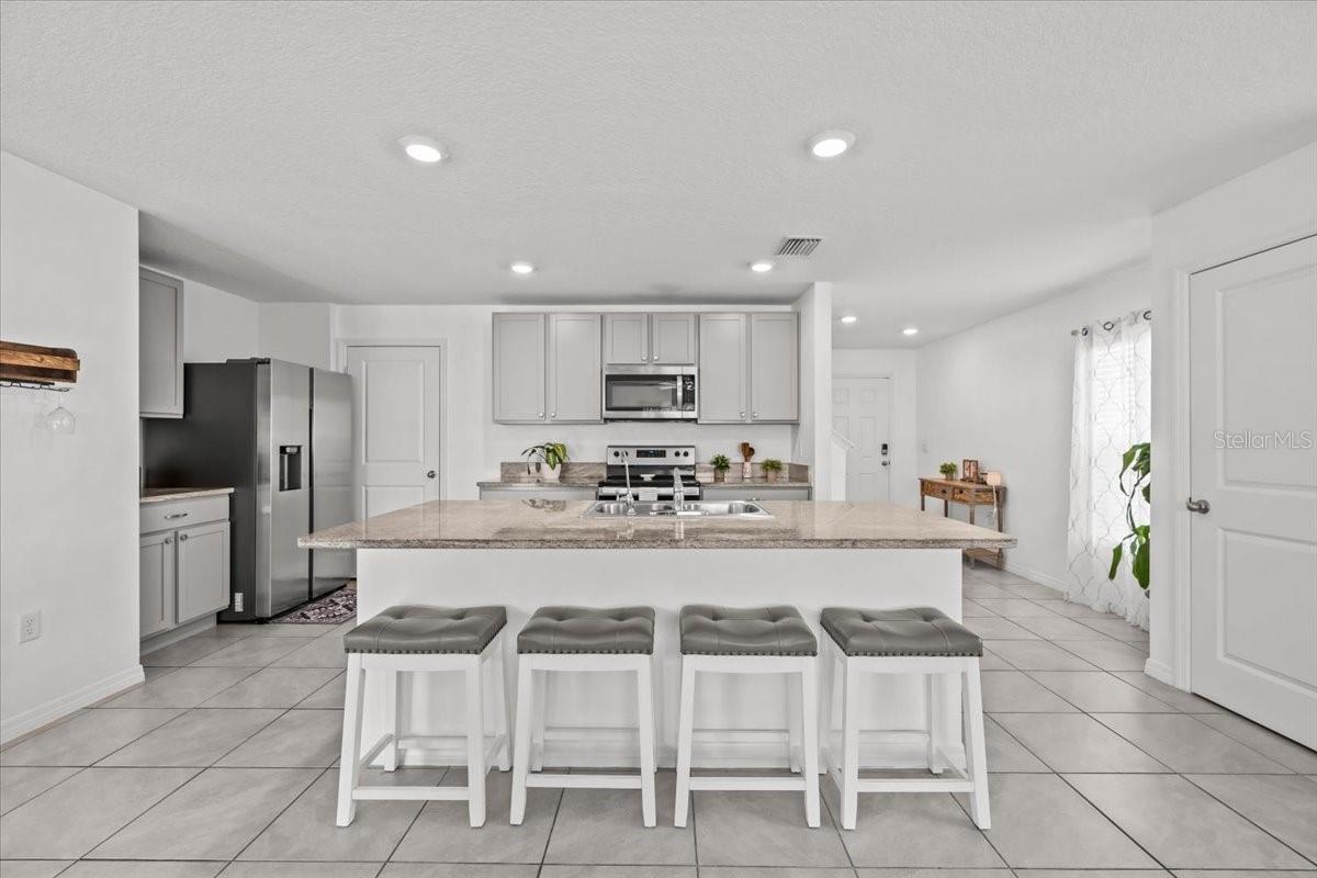 12148 WHITE CYPRESS PL, RIVERVIEW, FL, 33569