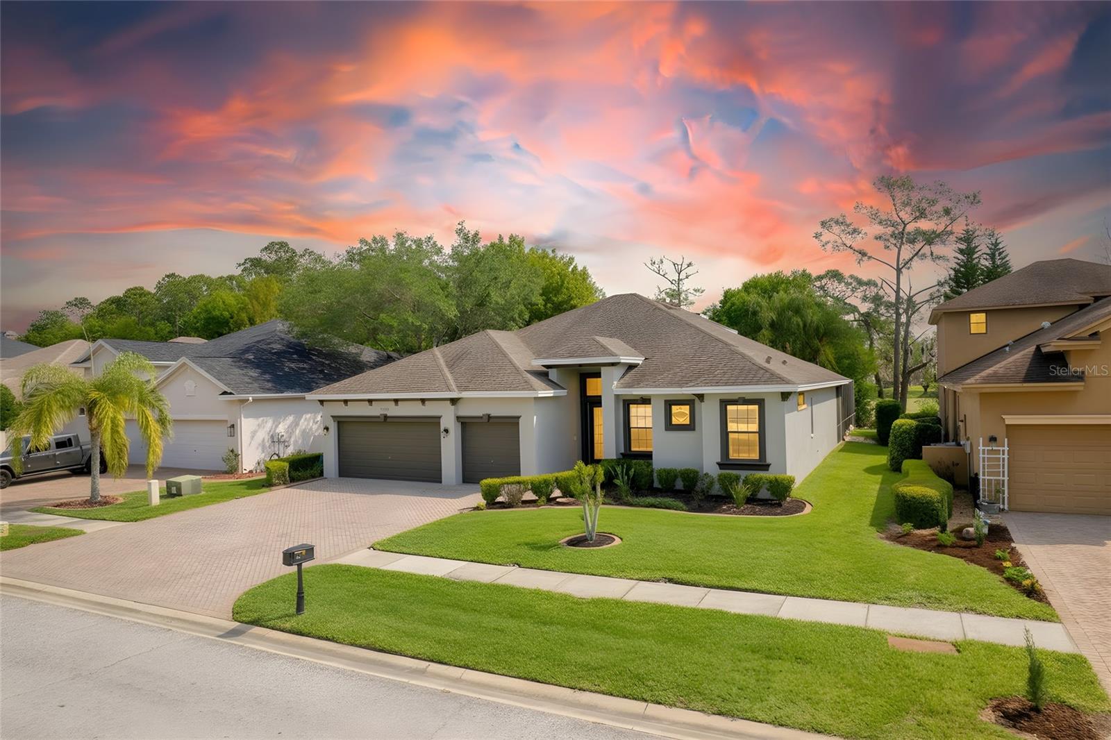 Incredible 4 BR + Office + Bonus room with Pool!