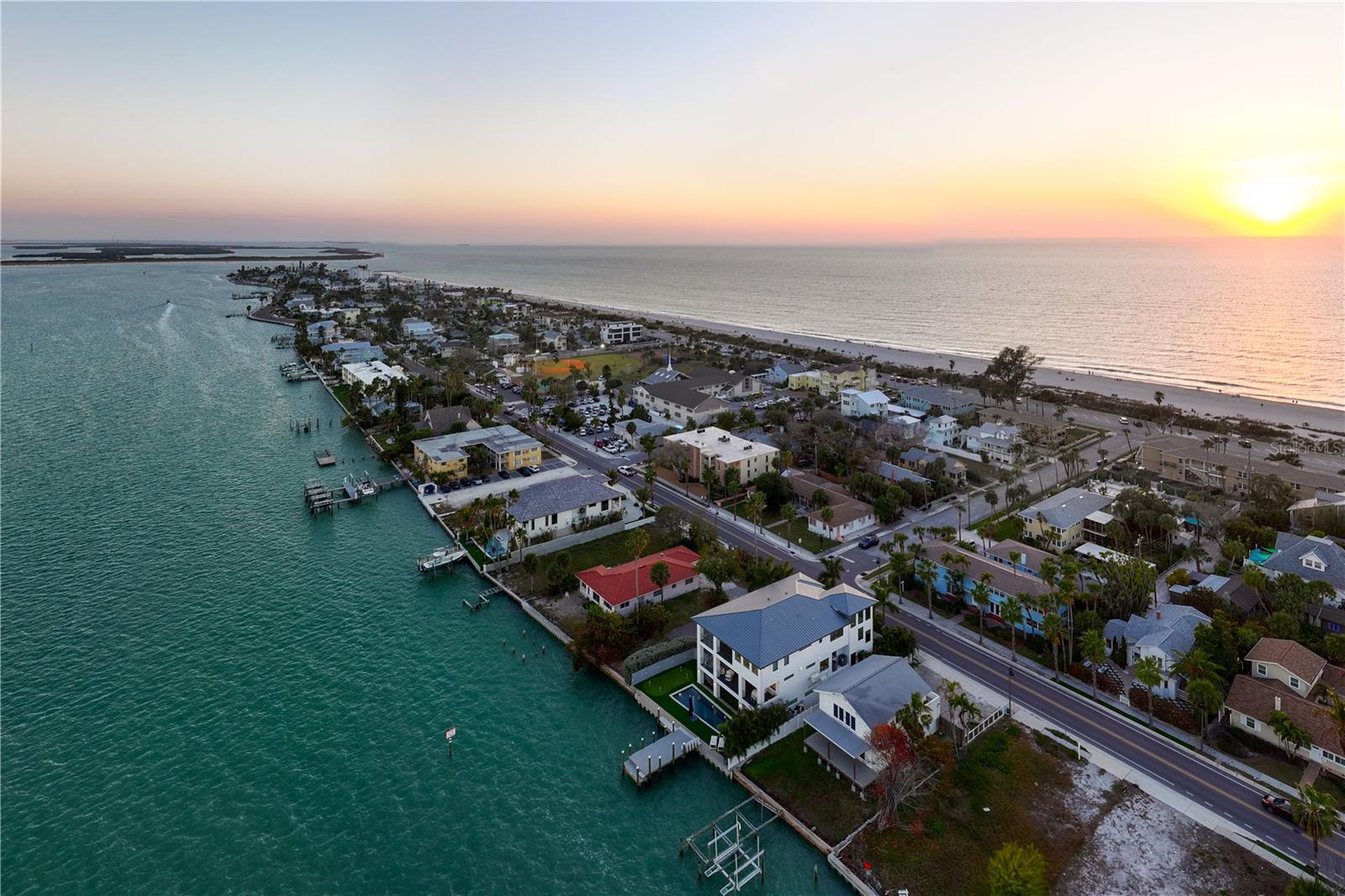 TB8481141 Property Photo