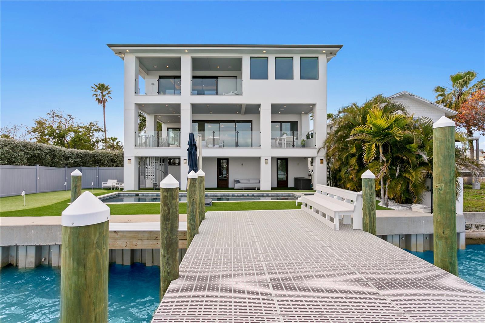 TB8481141 Property Photo