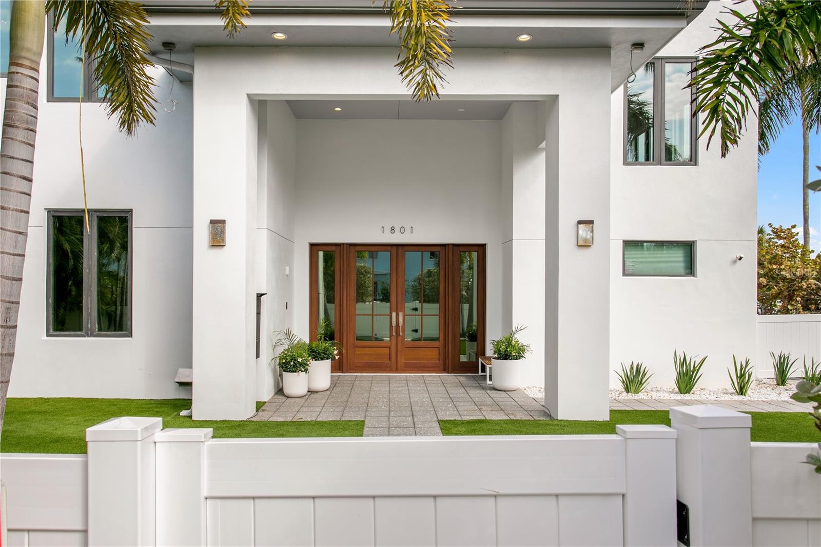 TB8481141 Property Photo