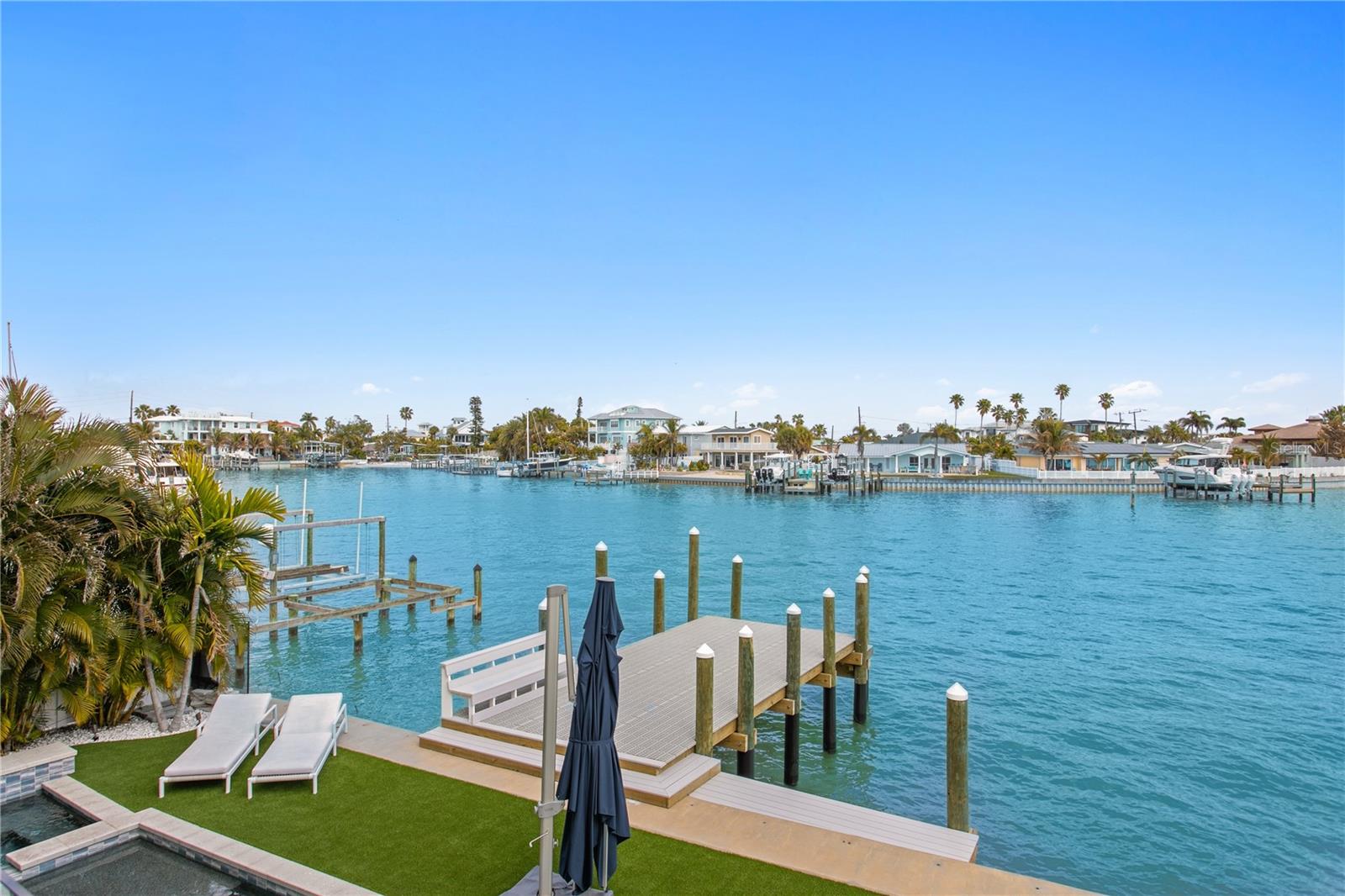 TB8481141 Property Photo