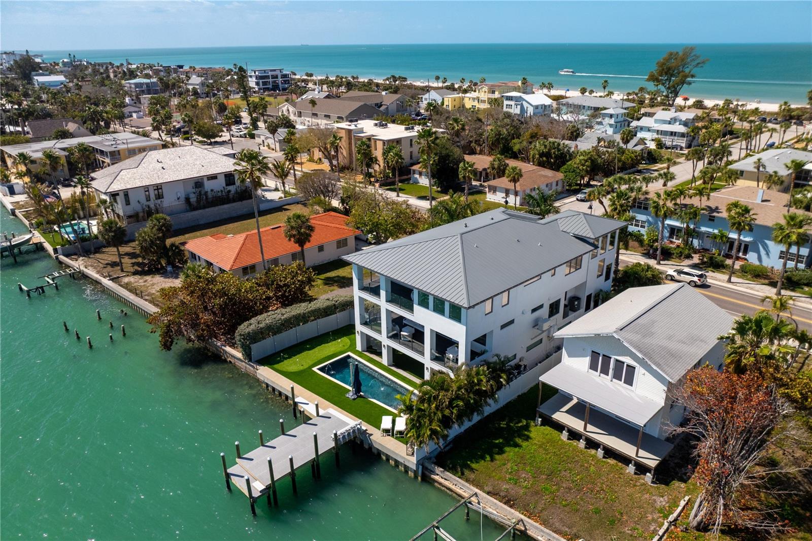 TB8481141 Property Photo