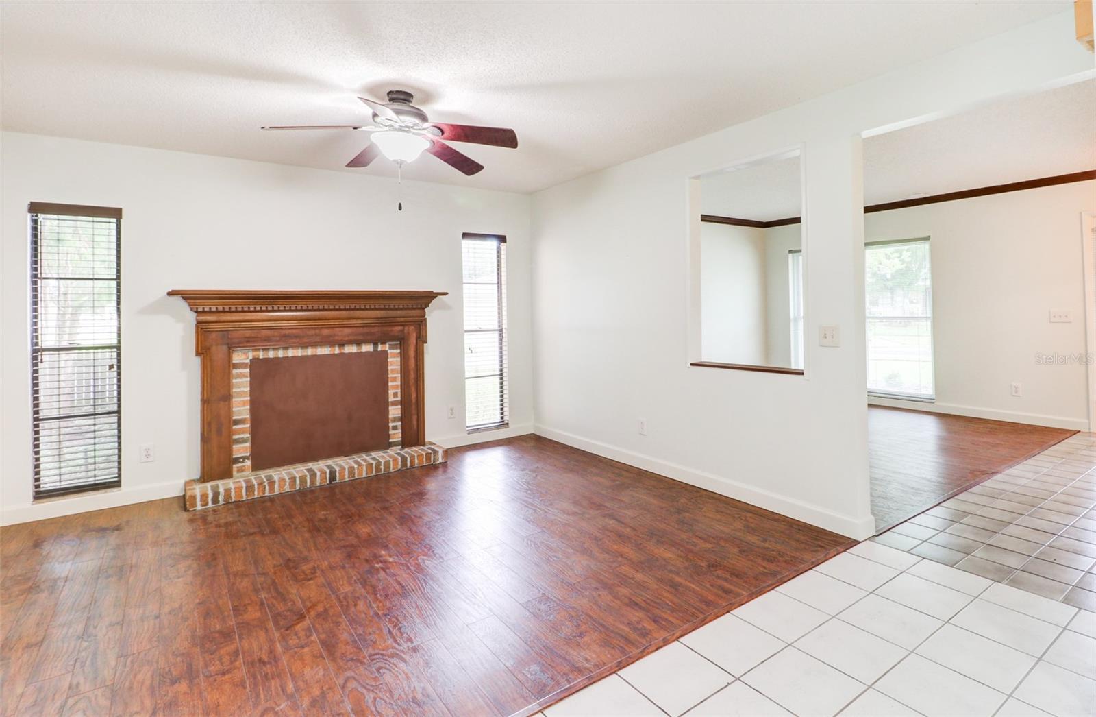 16107 COUNTRY CROSSING DR, TAMPA, FL, 33624