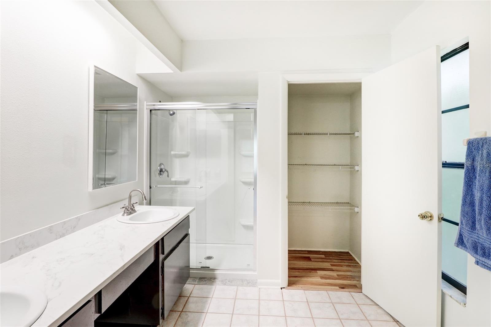 16107 COUNTRY CROSSING DR, TAMPA, FL, 33624