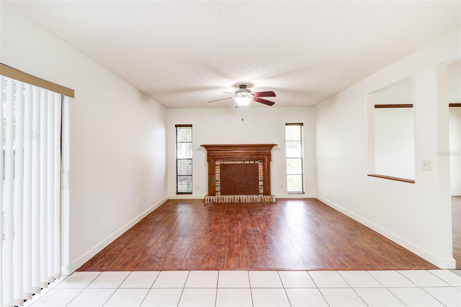 16107 COUNTRY CROSSING DR, TAMPA, FL, 33624