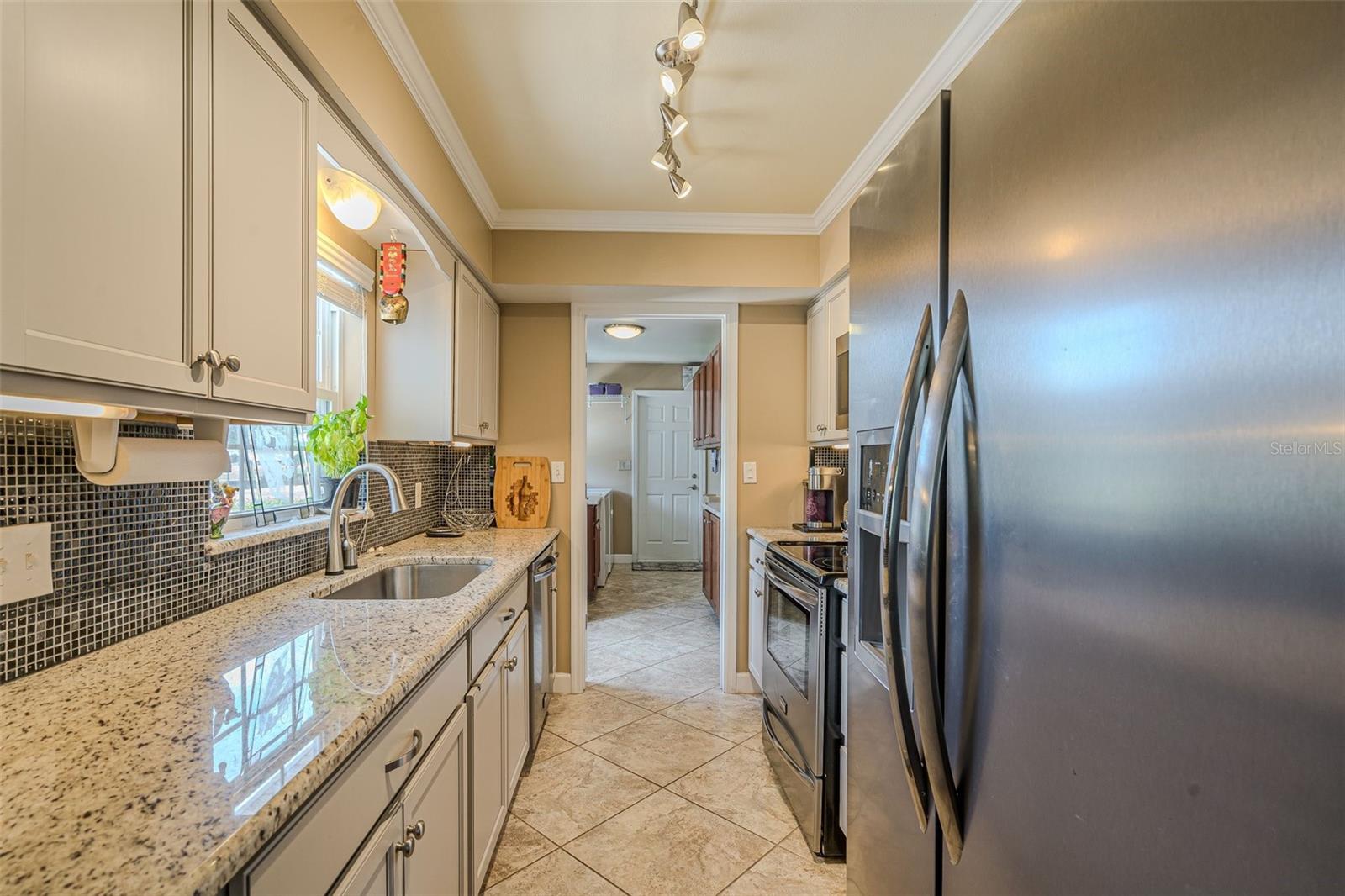 720 SHORE DR, KISSIMMEE, FL, 34744