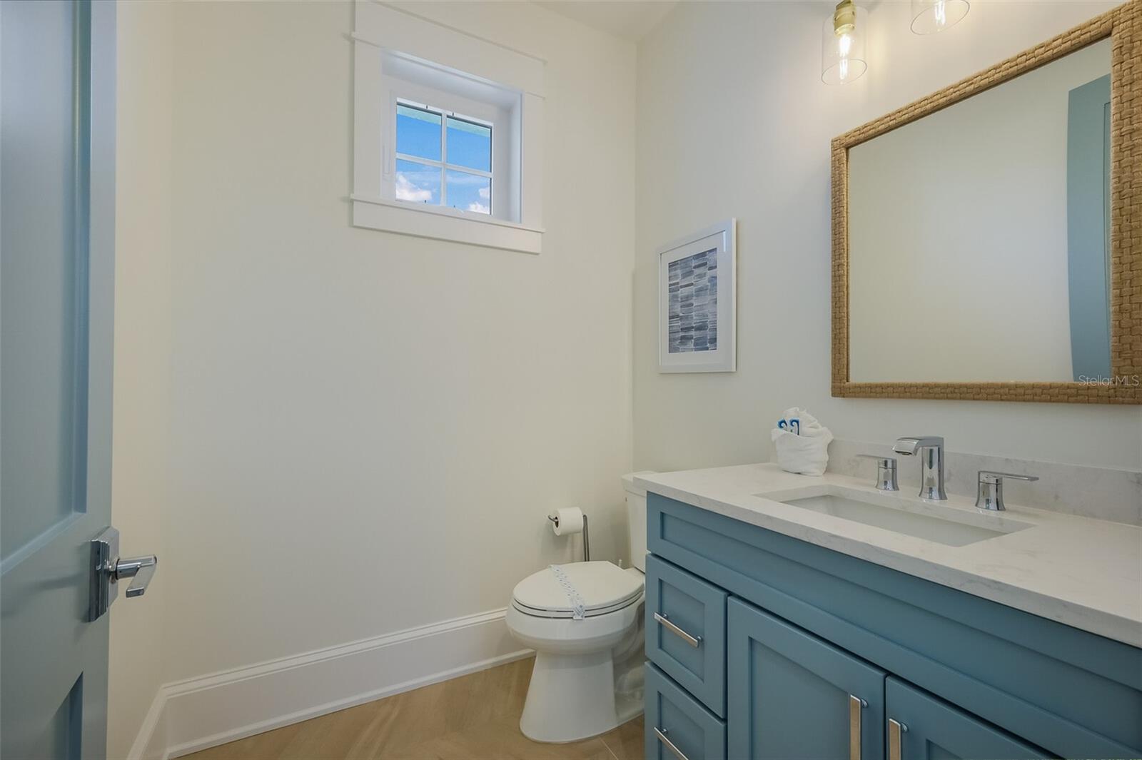 227 S HARBOR DR, HOLMES BEACH, FL, 34217