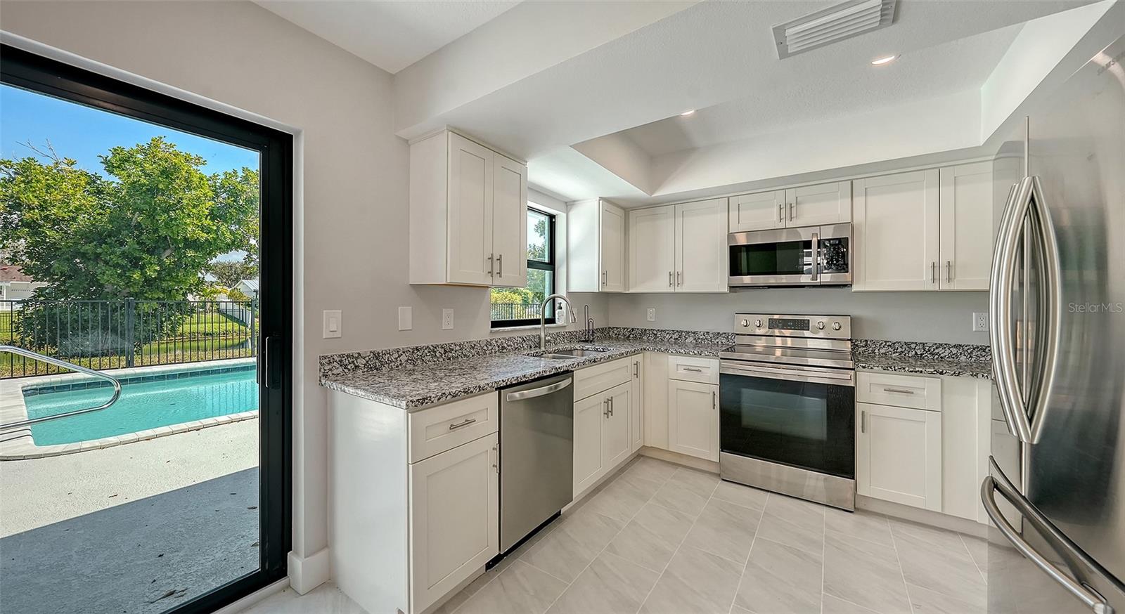 923 69TH ST NW, BRADENTON, FL, 34209