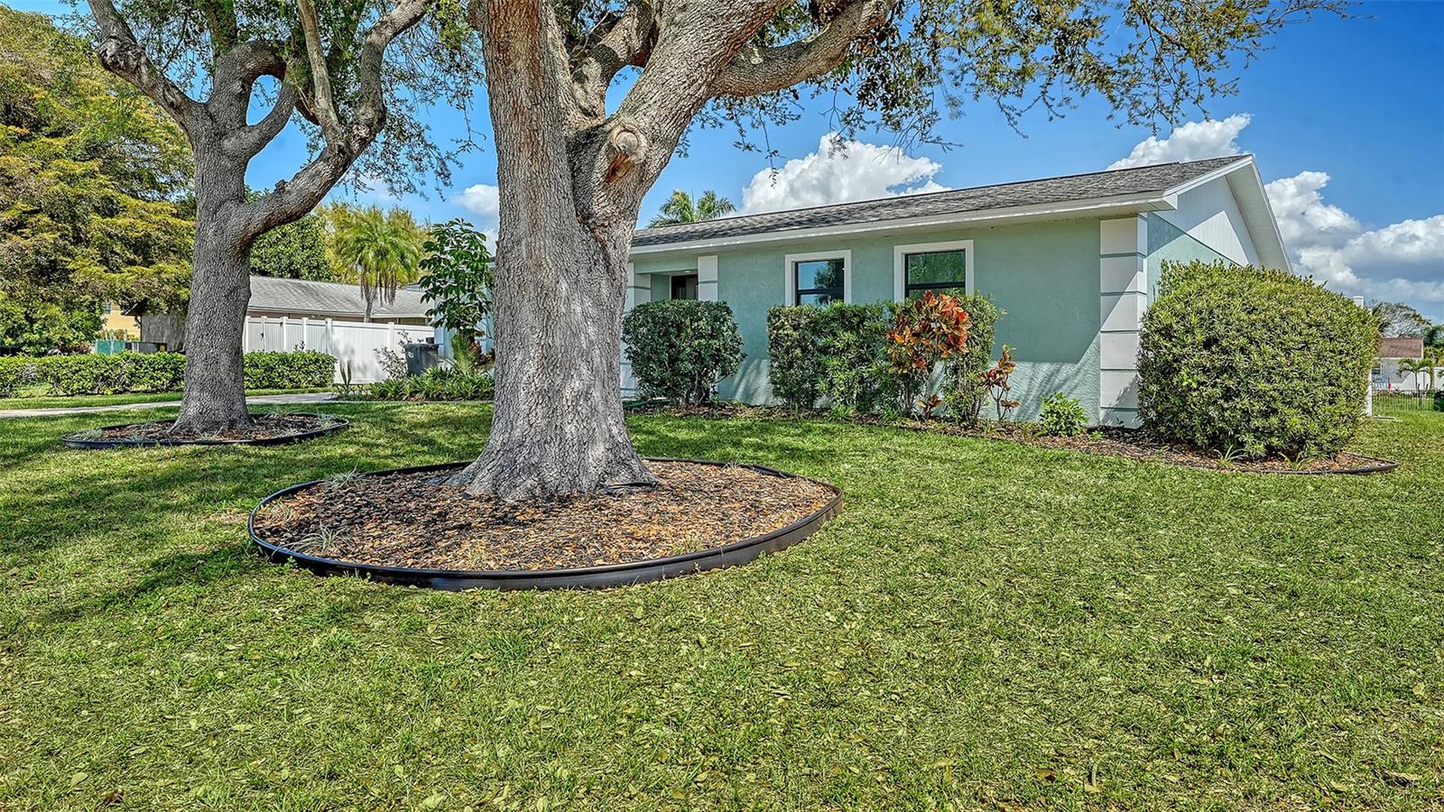 923 69TH ST NW, BRADENTON, FL, 34209