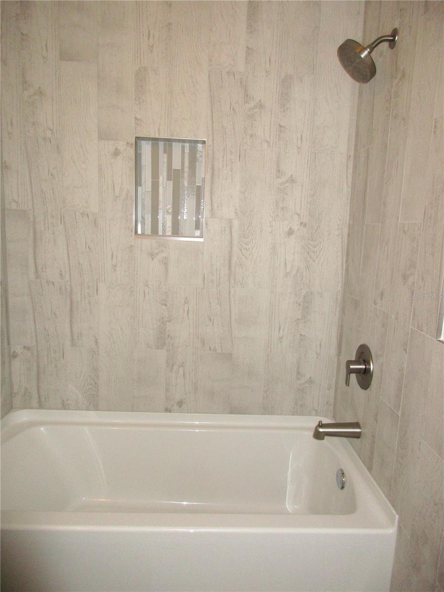 923 69TH ST NW, BRADENTON, FL, 34209