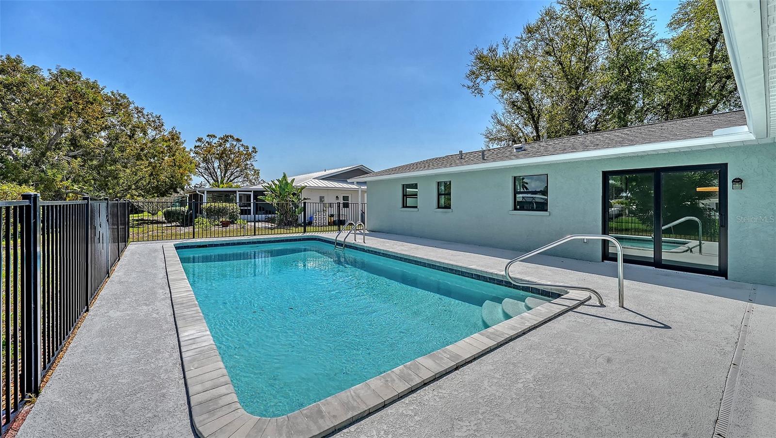 923 69TH ST NW, BRADENTON, FL, 34209