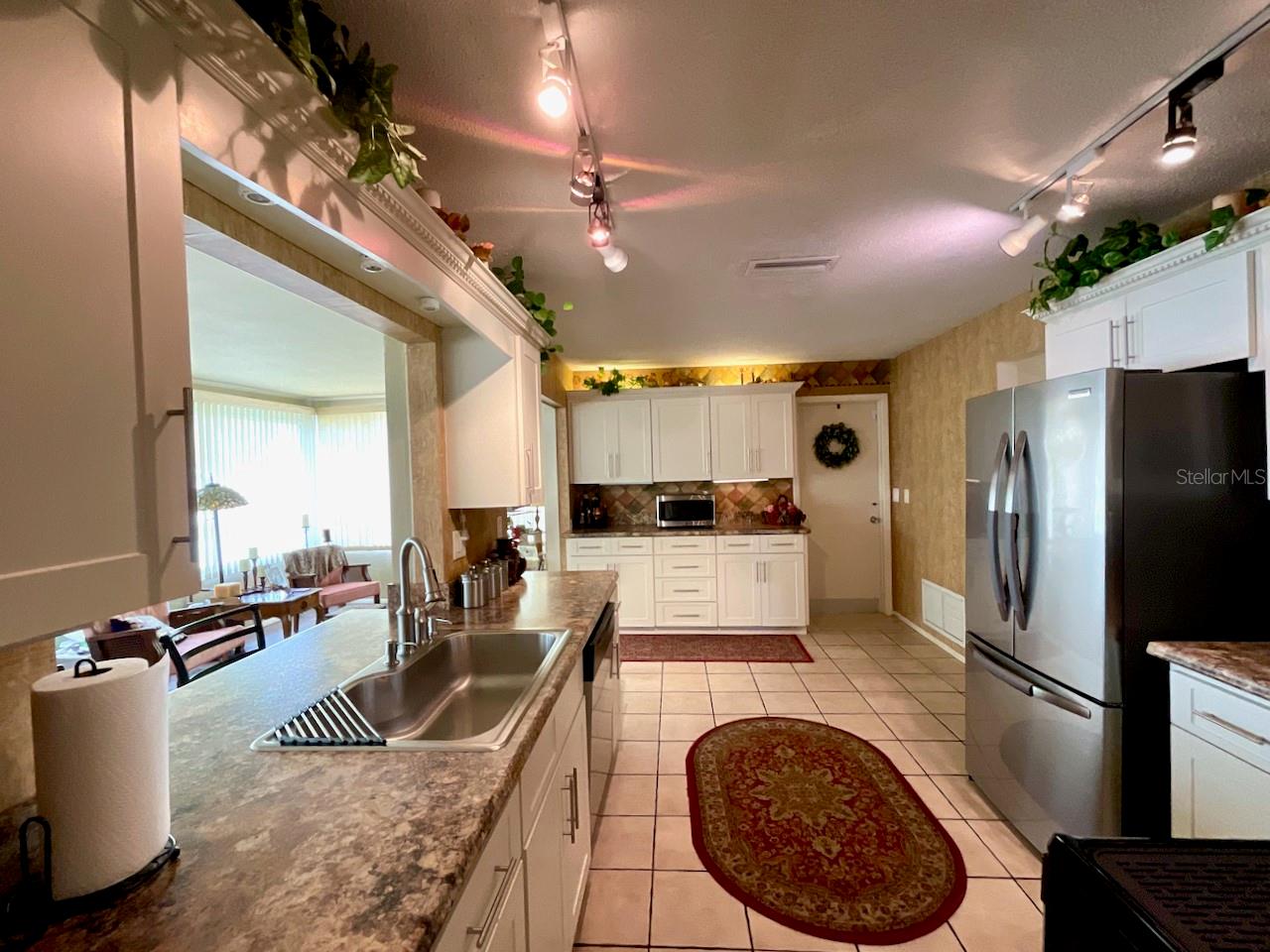 8-Kitchen entering from dining room