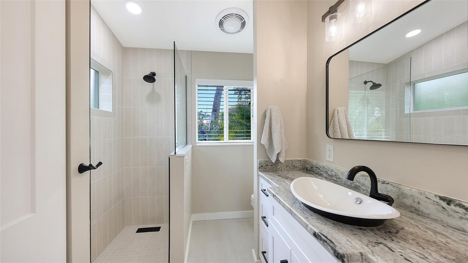 628 W OLYMPIA AVE, PUNTA GORDA, FL, 33950