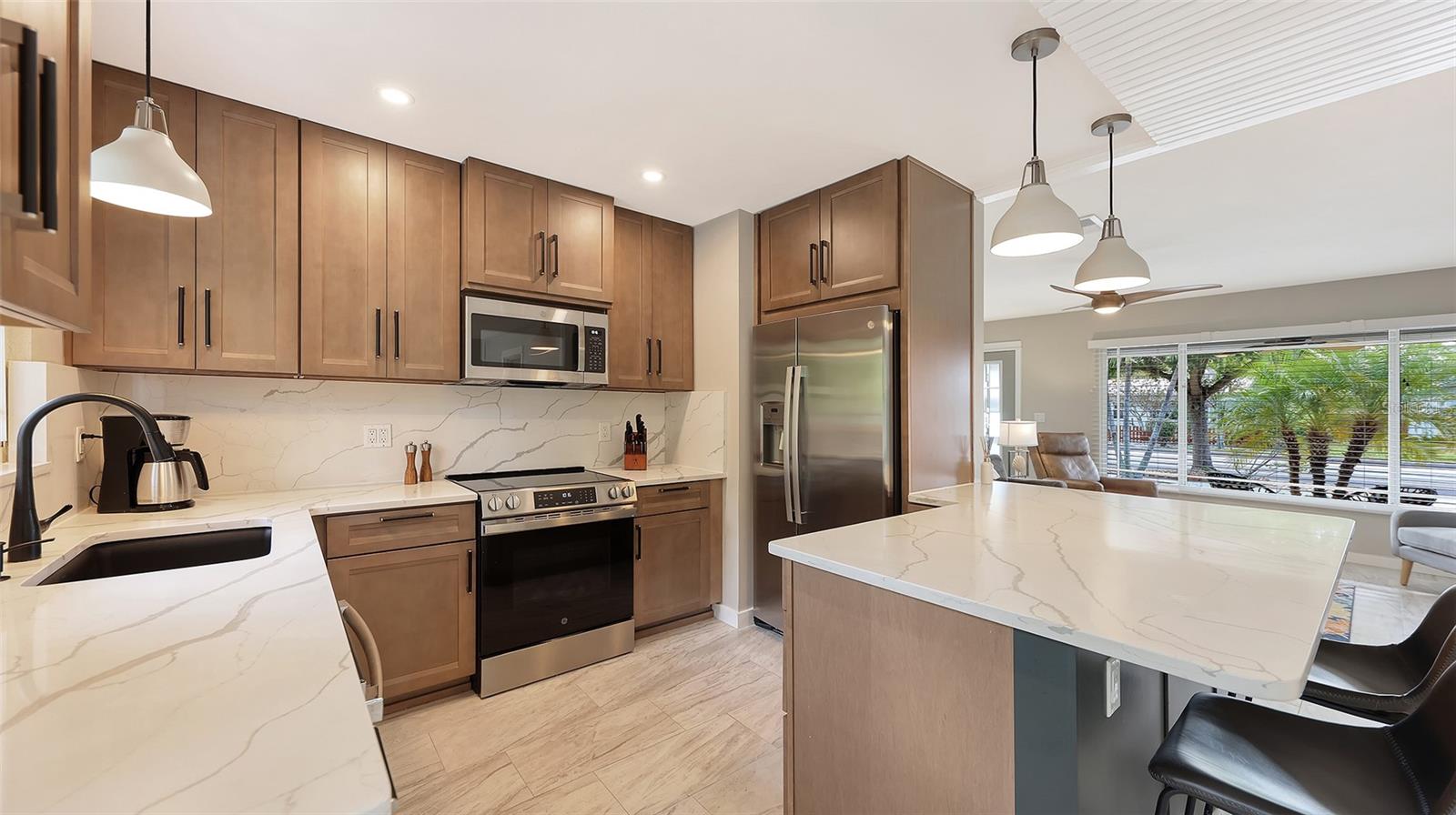 628 W OLYMPIA AVE, PUNTA GORDA, FL, 33950