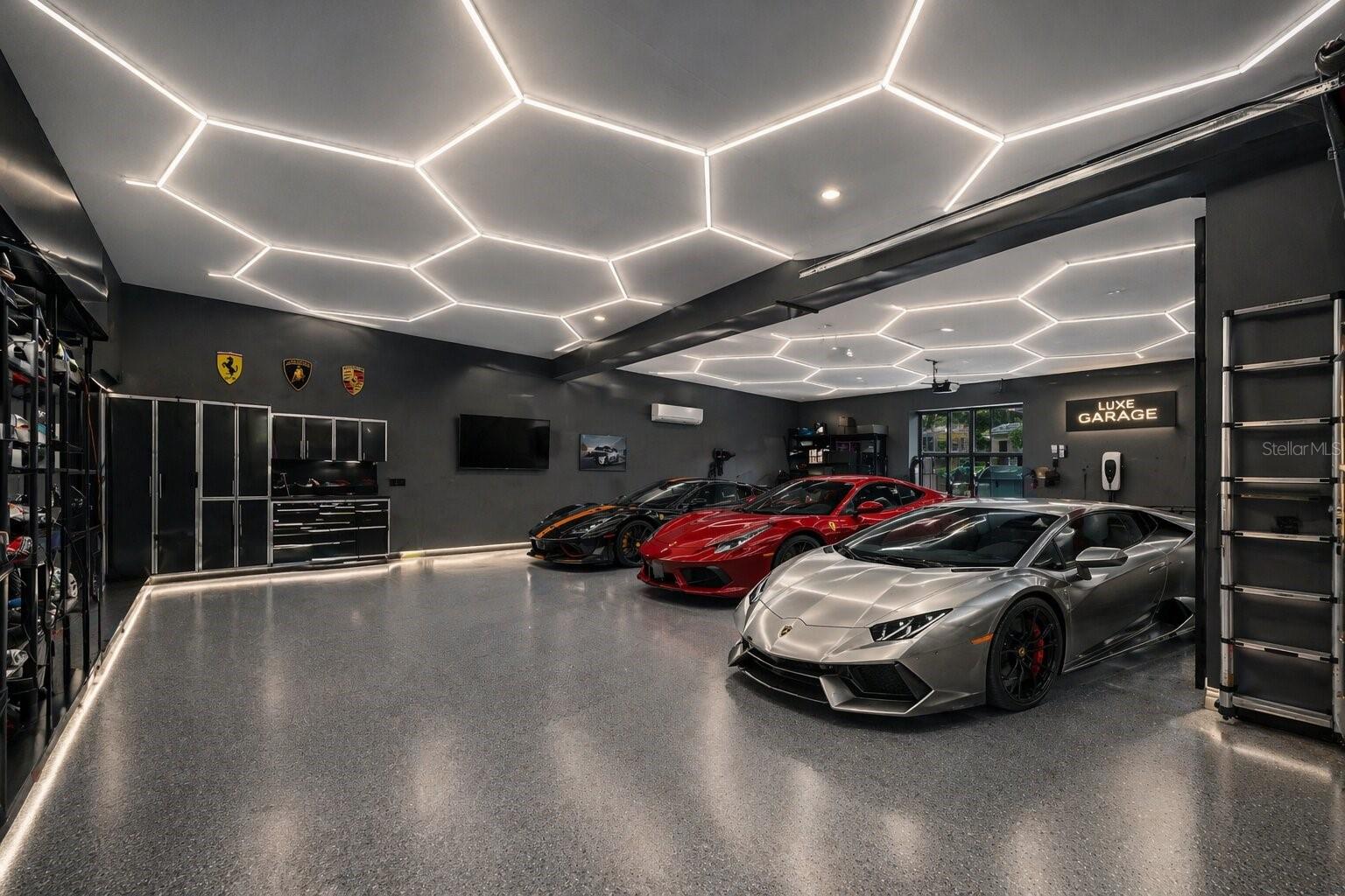 6413 MACLAURIN DR, TAMPA, FL, 33647