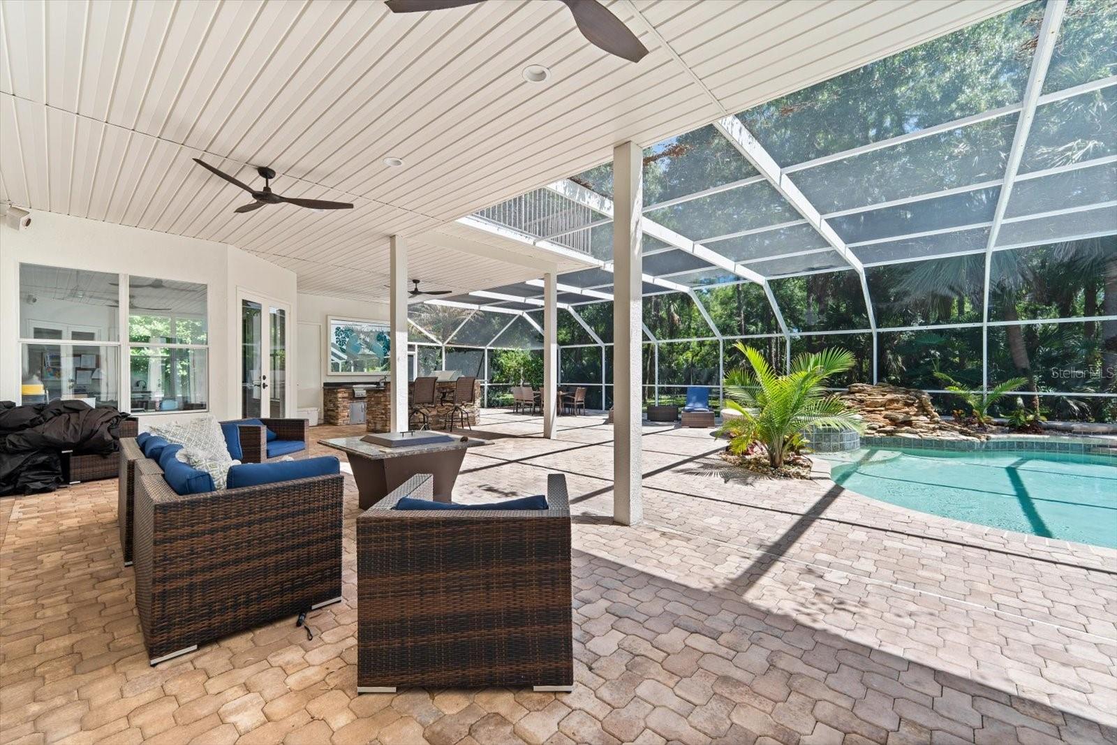 6413 MACLAURIN DR, TAMPA, FL, 33647