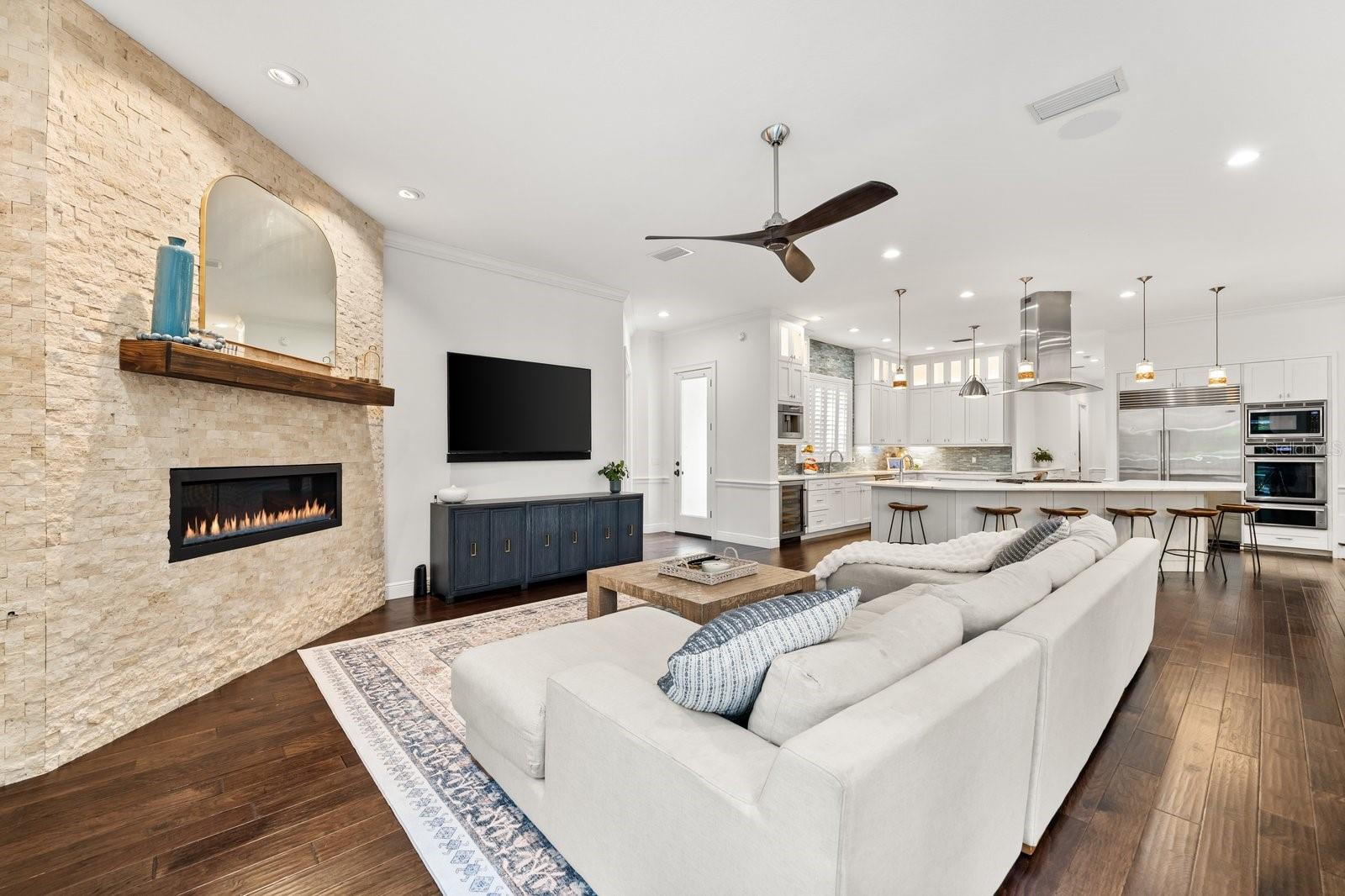 6413 MACLAURIN DR, TAMPA, FL, 33647