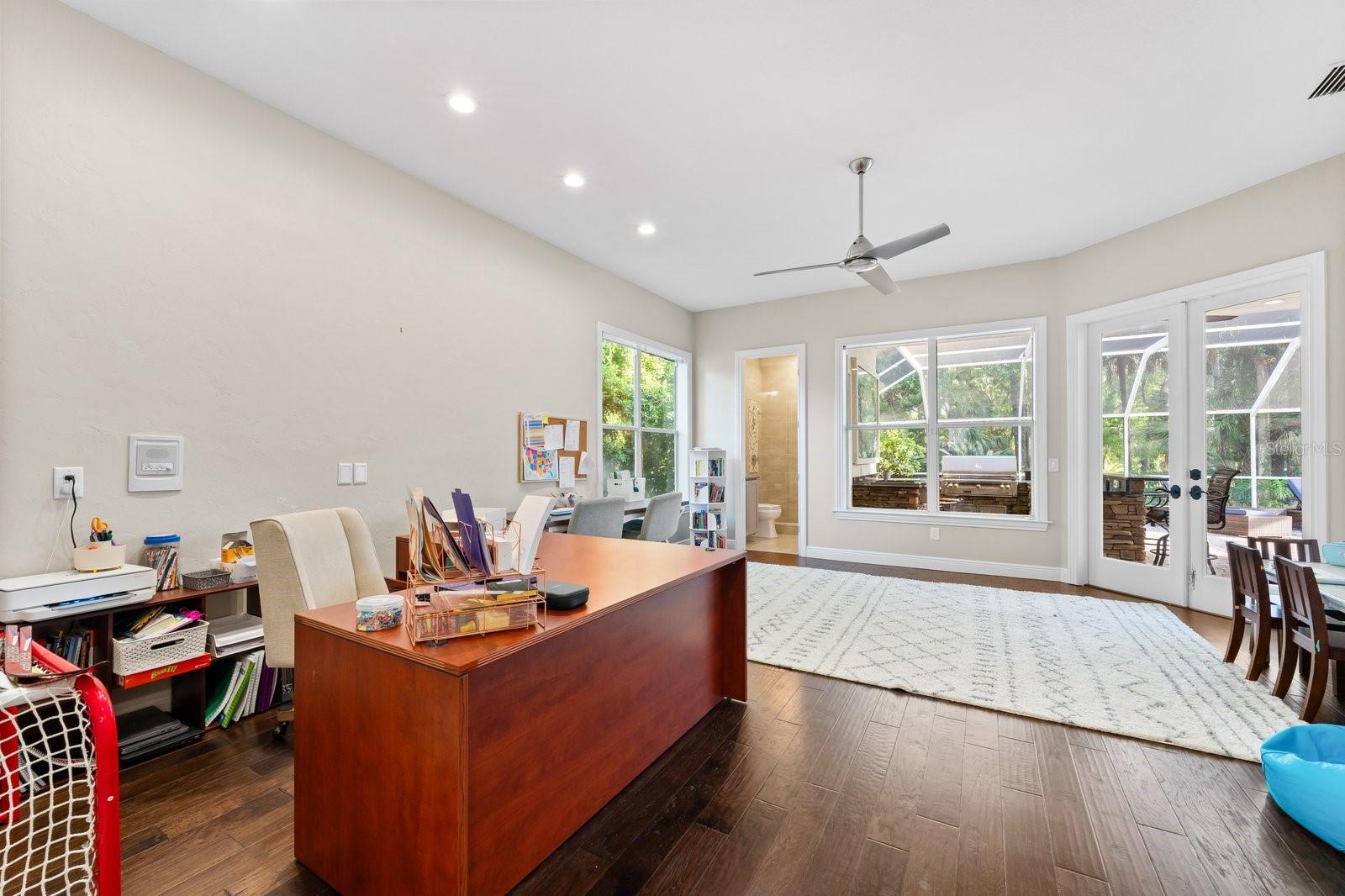 6413 MACLAURIN DR, TAMPA, FL, 33647