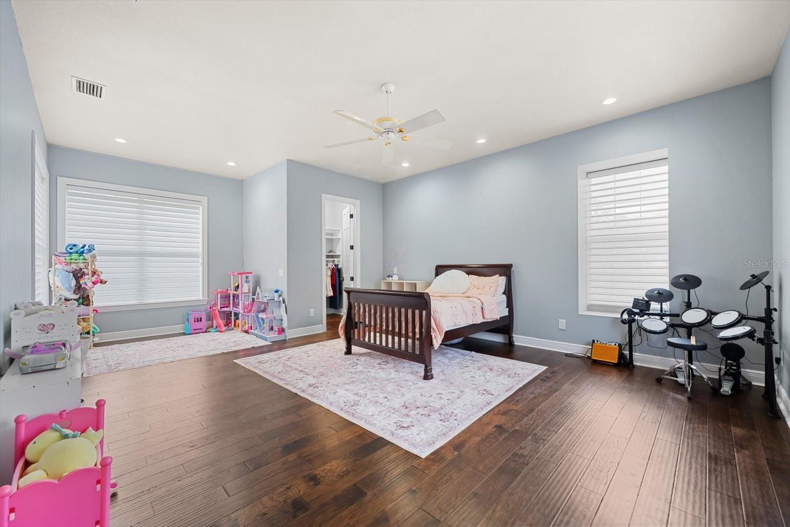 6413 MACLAURIN DR, TAMPA, FL, 33647