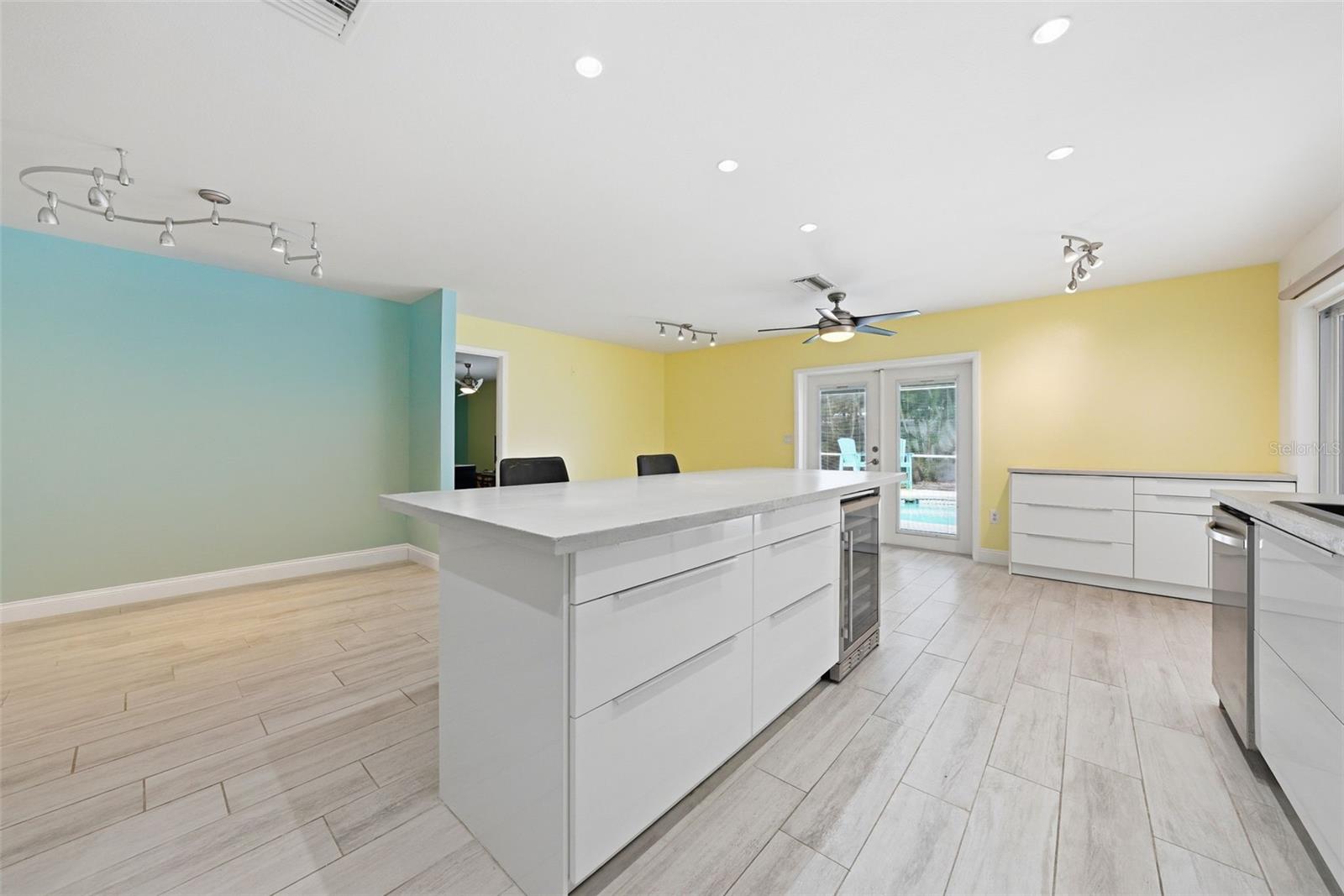 2008 39TH ST W, BRADENTON, FL, 34205