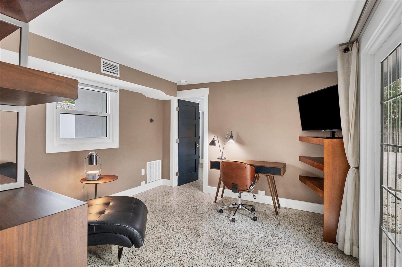 1116 WESTWAY DR, SARASOTA, FL, 34236