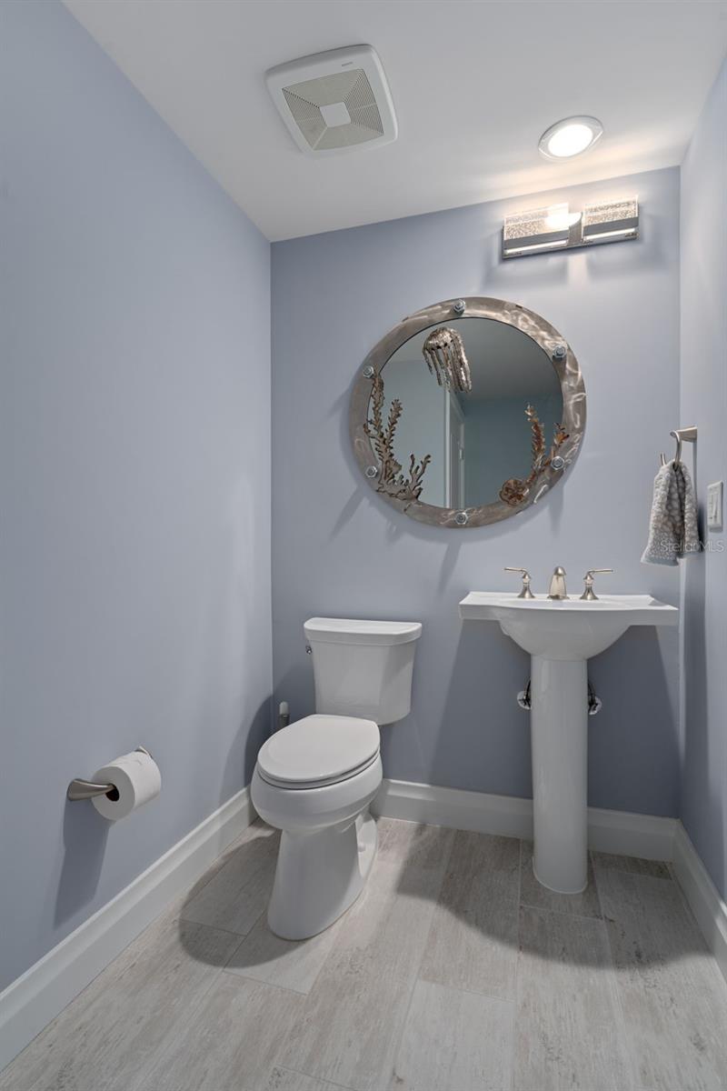 650 COLLANY #405, TIERRA VERDE, FL, 33715