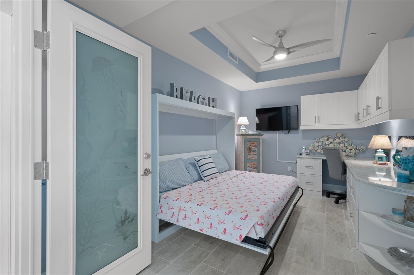 650 COLLANY #405, TIERRA VERDE, FL, 33715