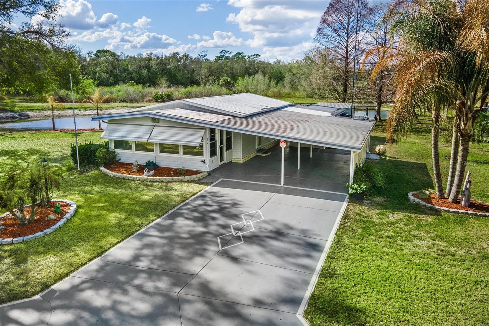 304 IVANHOE CIR, LADY LAKE, FL, 32159