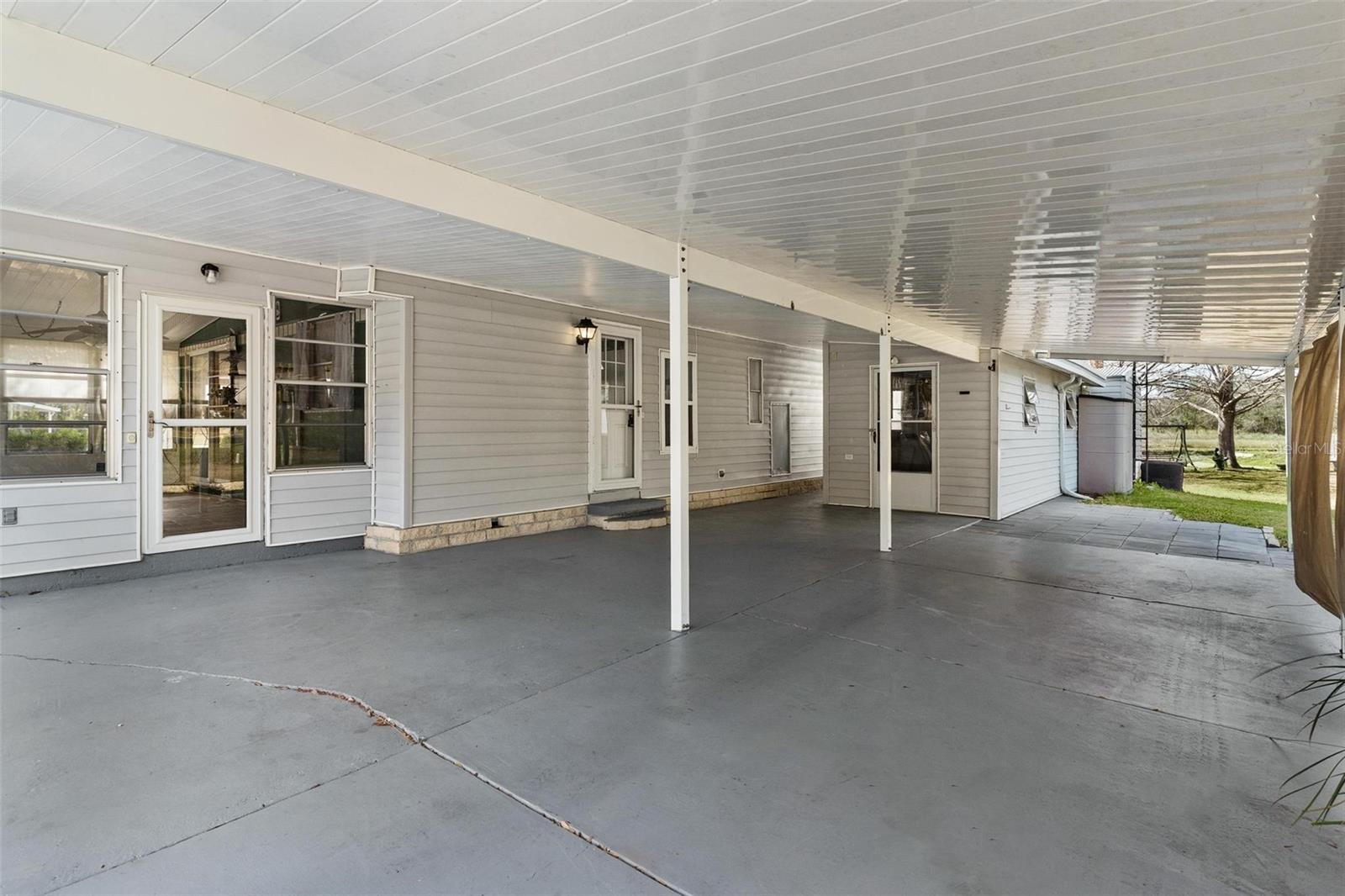 304 IVANHOE CIR, LADY LAKE, FL, 32159