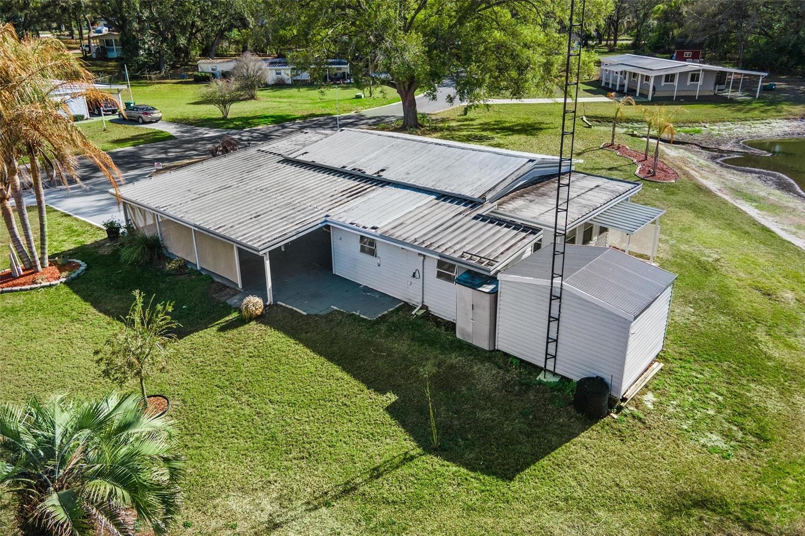 304 IVANHOE CIR, LADY LAKE, FL, 32159