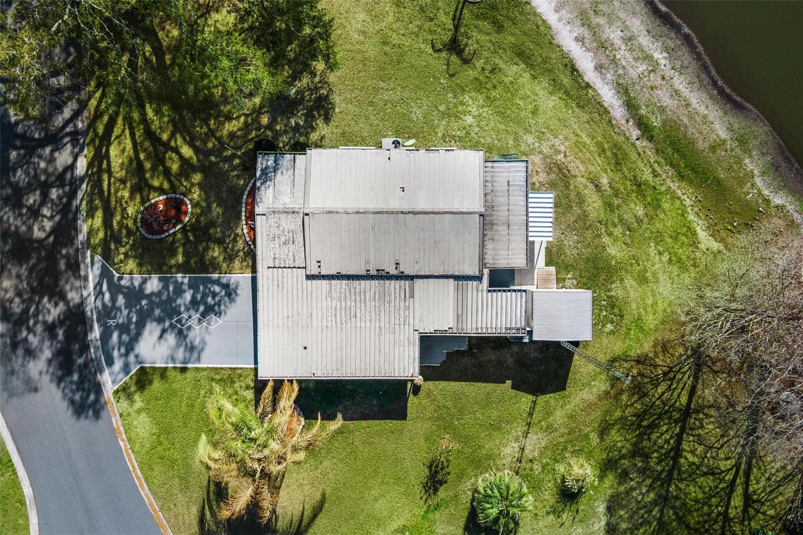 304 IVANHOE CIR, LADY LAKE, FL, 32159