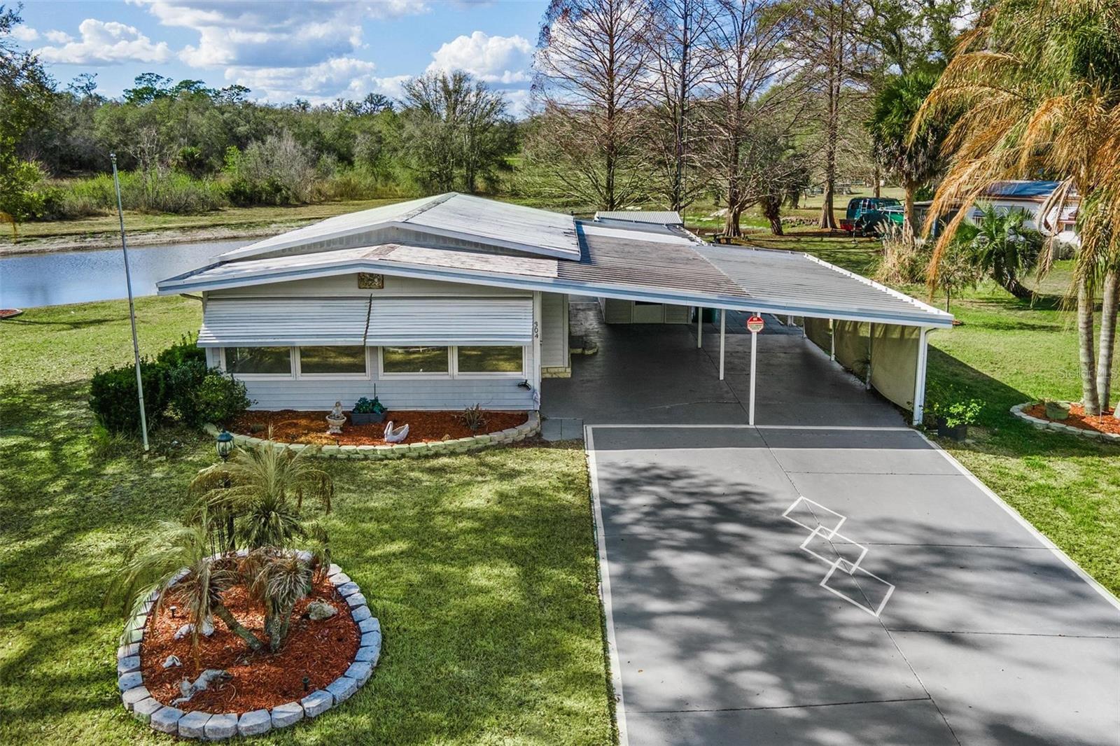 304 IVANHOE CIR, LADY LAKE, FL, 32159