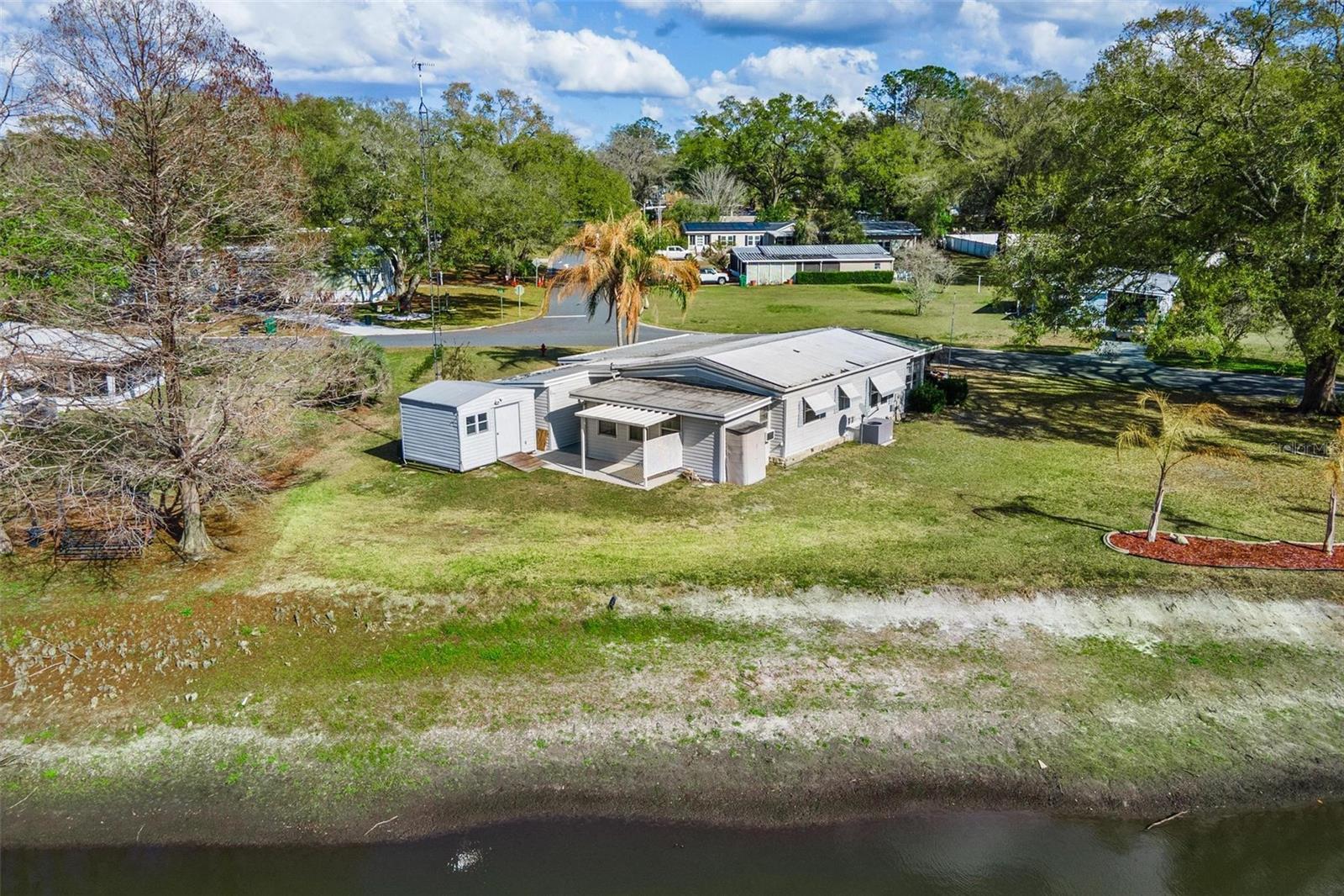 304 IVANHOE CIR, LADY LAKE, FL, 32159
