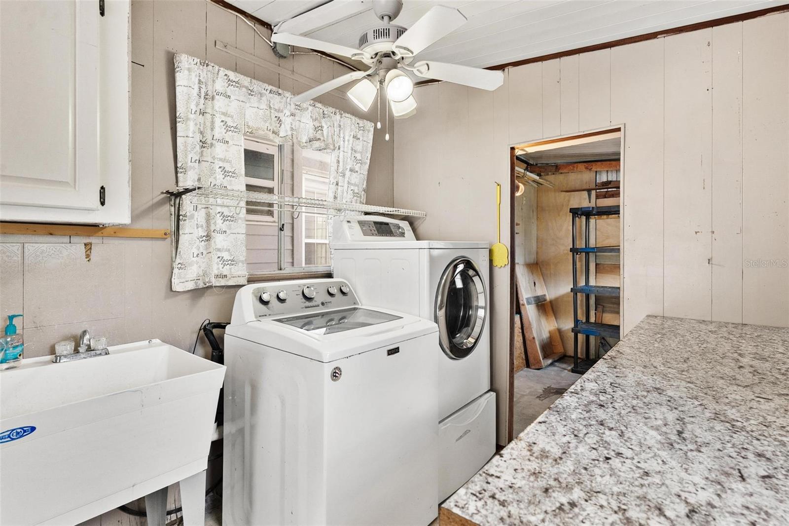 304 IVANHOE CIR, LADY LAKE, FL, 32159