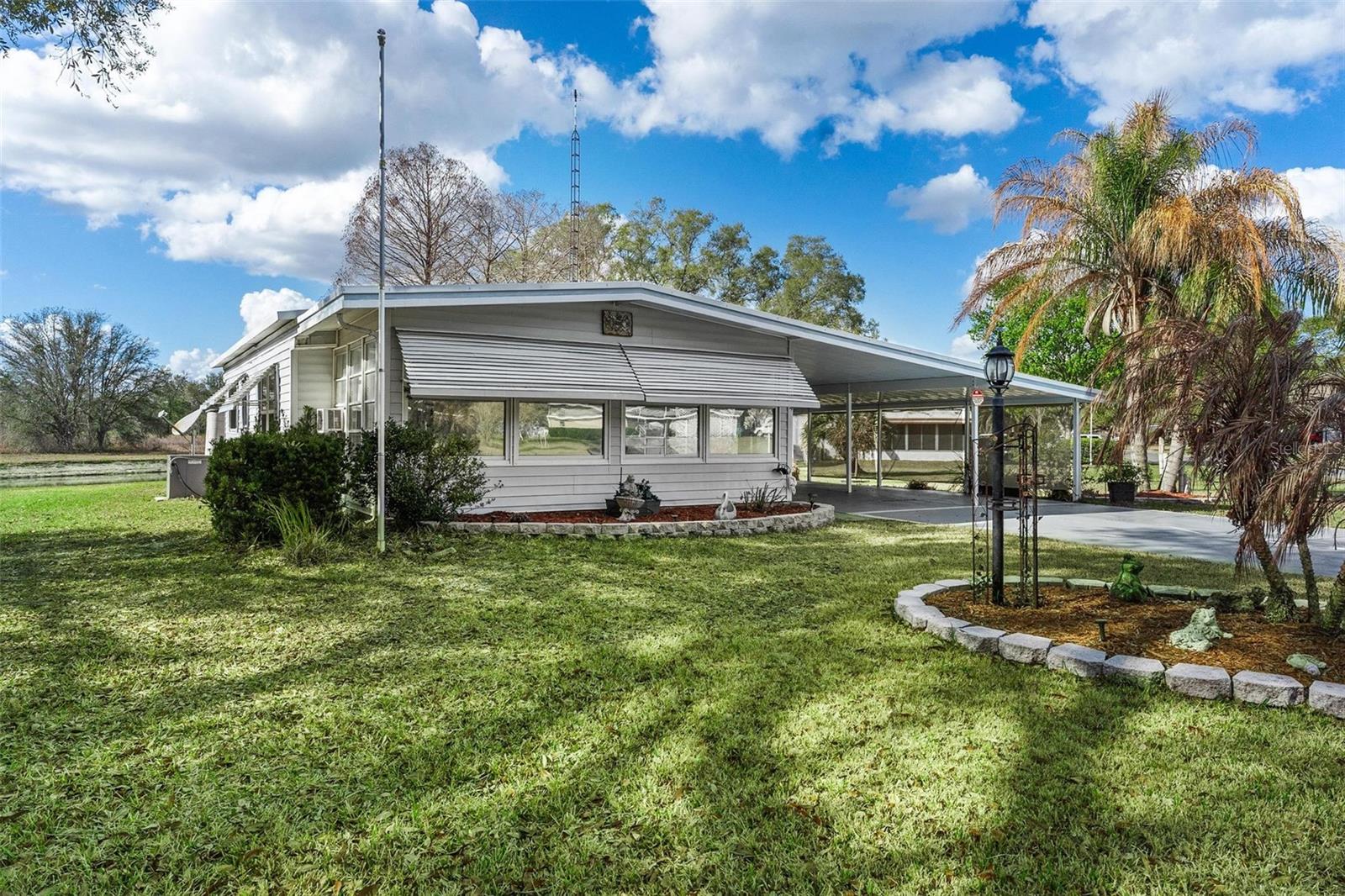 304 IVANHOE CIR, LADY LAKE, FL, 32159