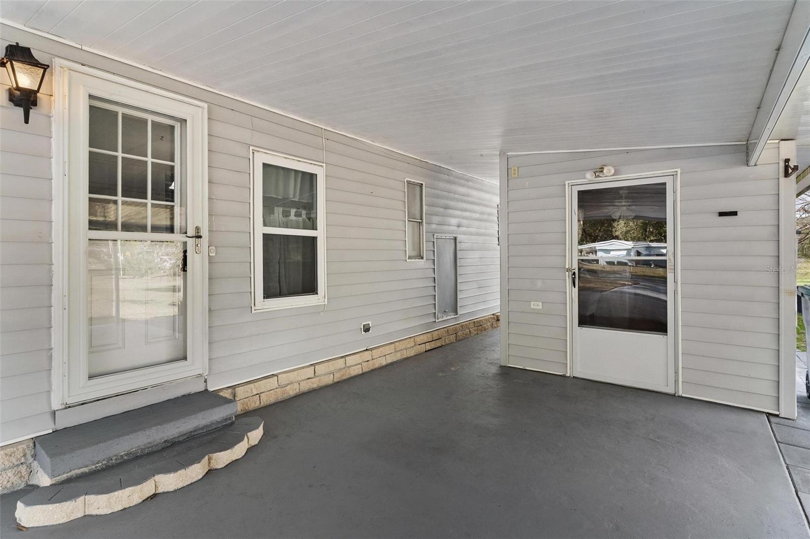 304 IVANHOE CIR, LADY LAKE, FL, 32159