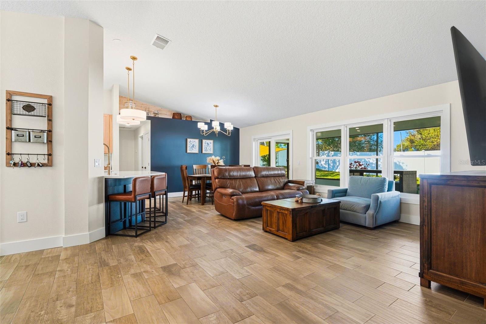 2046 DALTON AVE, DELTONA, FL, 32725