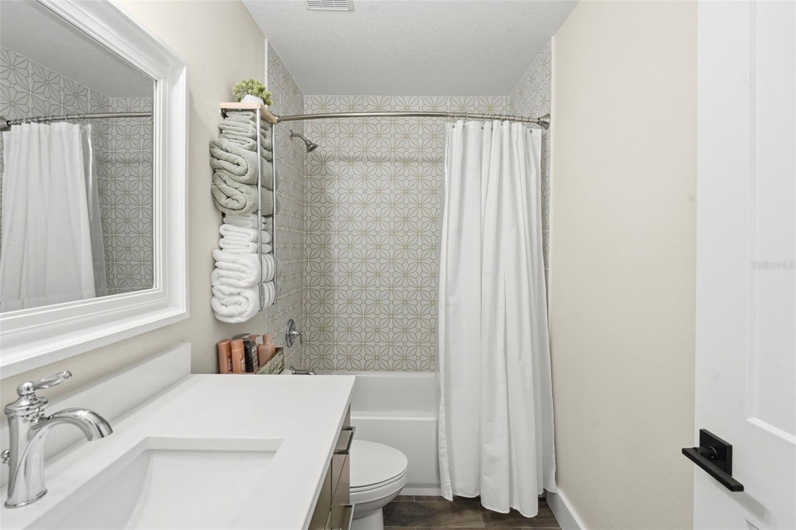 2046 DALTON AVE, DELTONA, FL, 32725