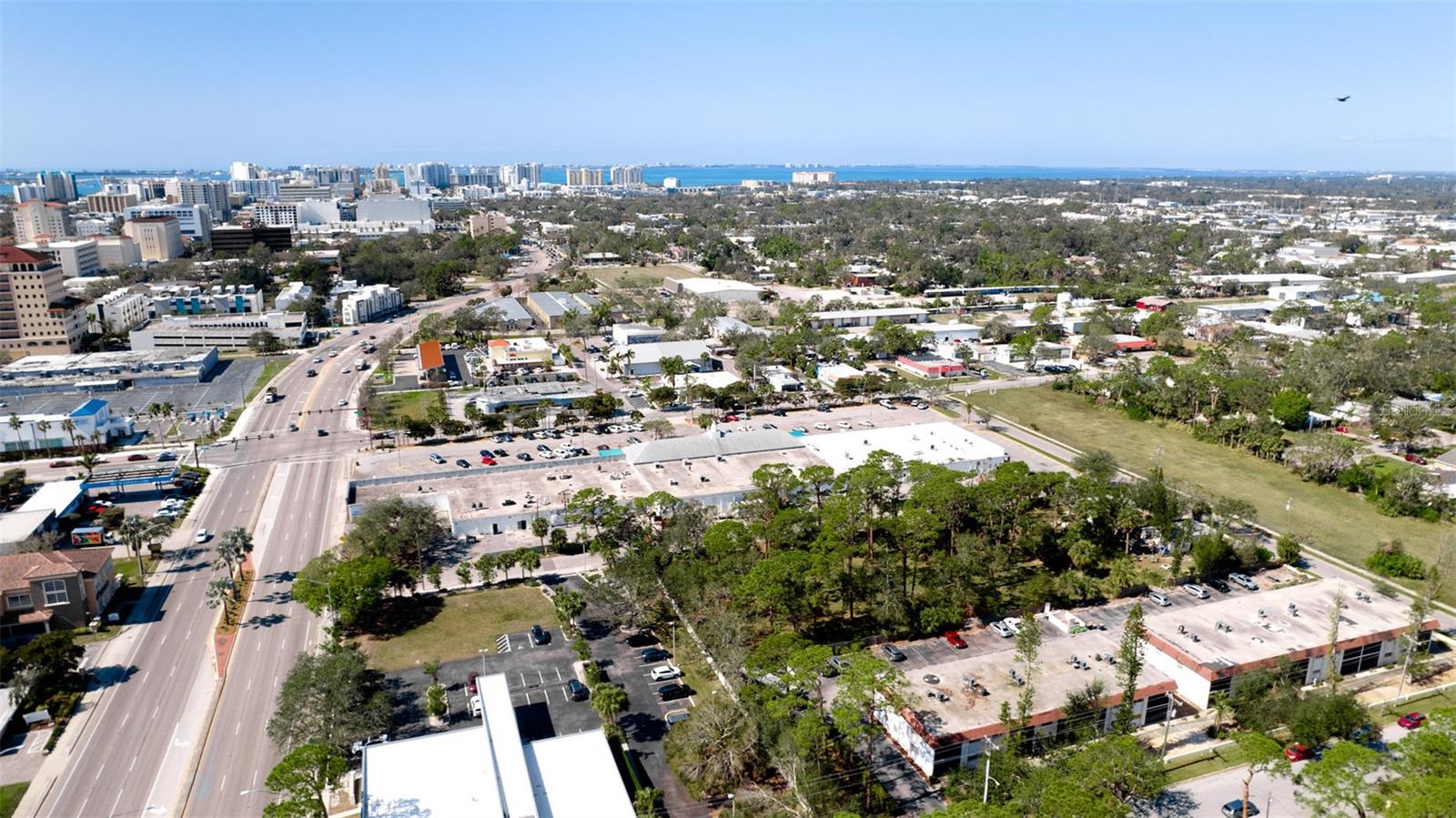 N SHADE AVE, SARASOTA, FL, 34237