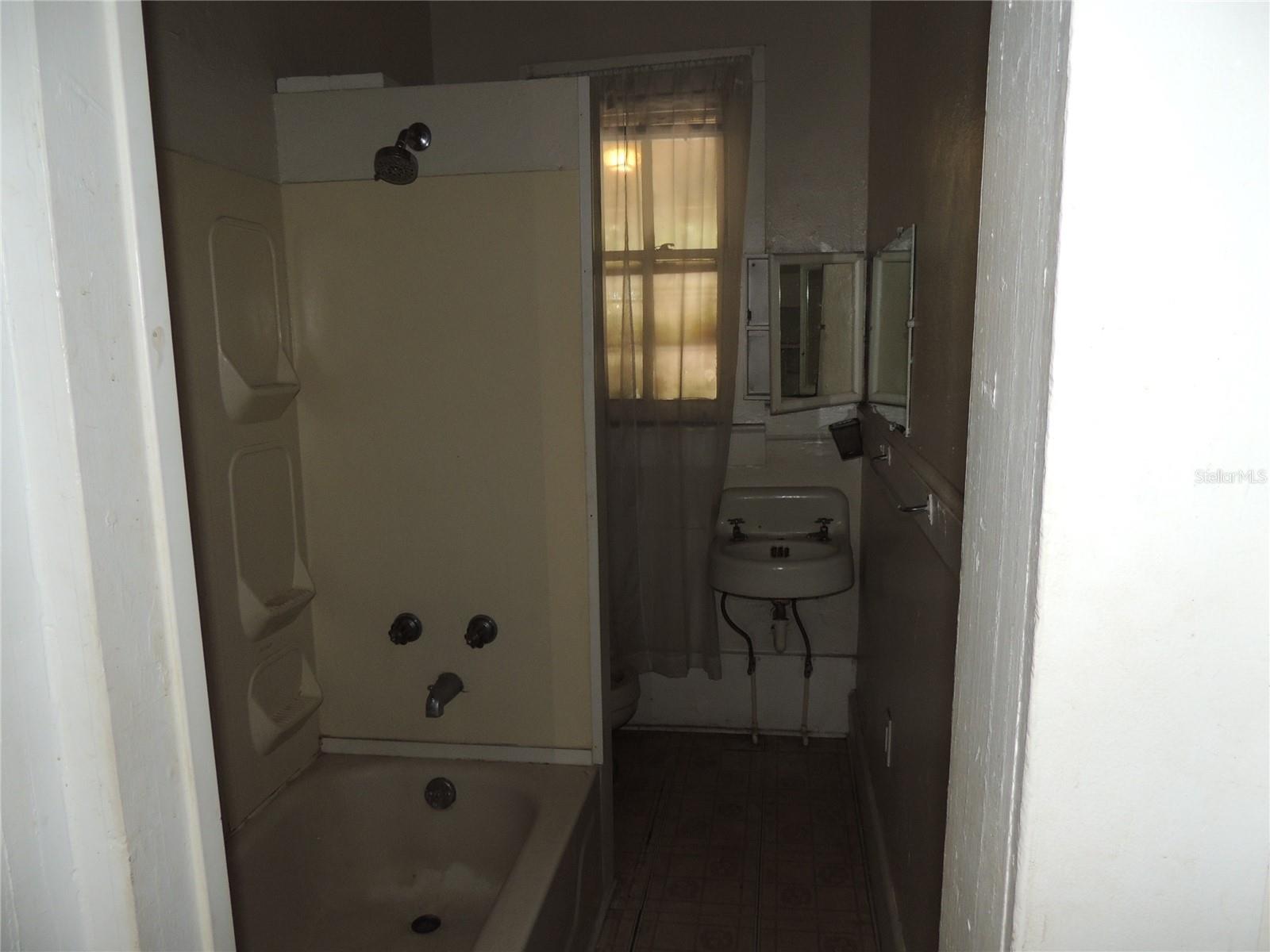 1322 NW 12TH ST, GAINESVILLE, FL, 32601