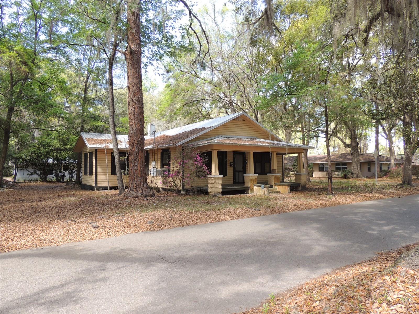 1322 NW 12TH ST, GAINESVILLE, FL, 32601