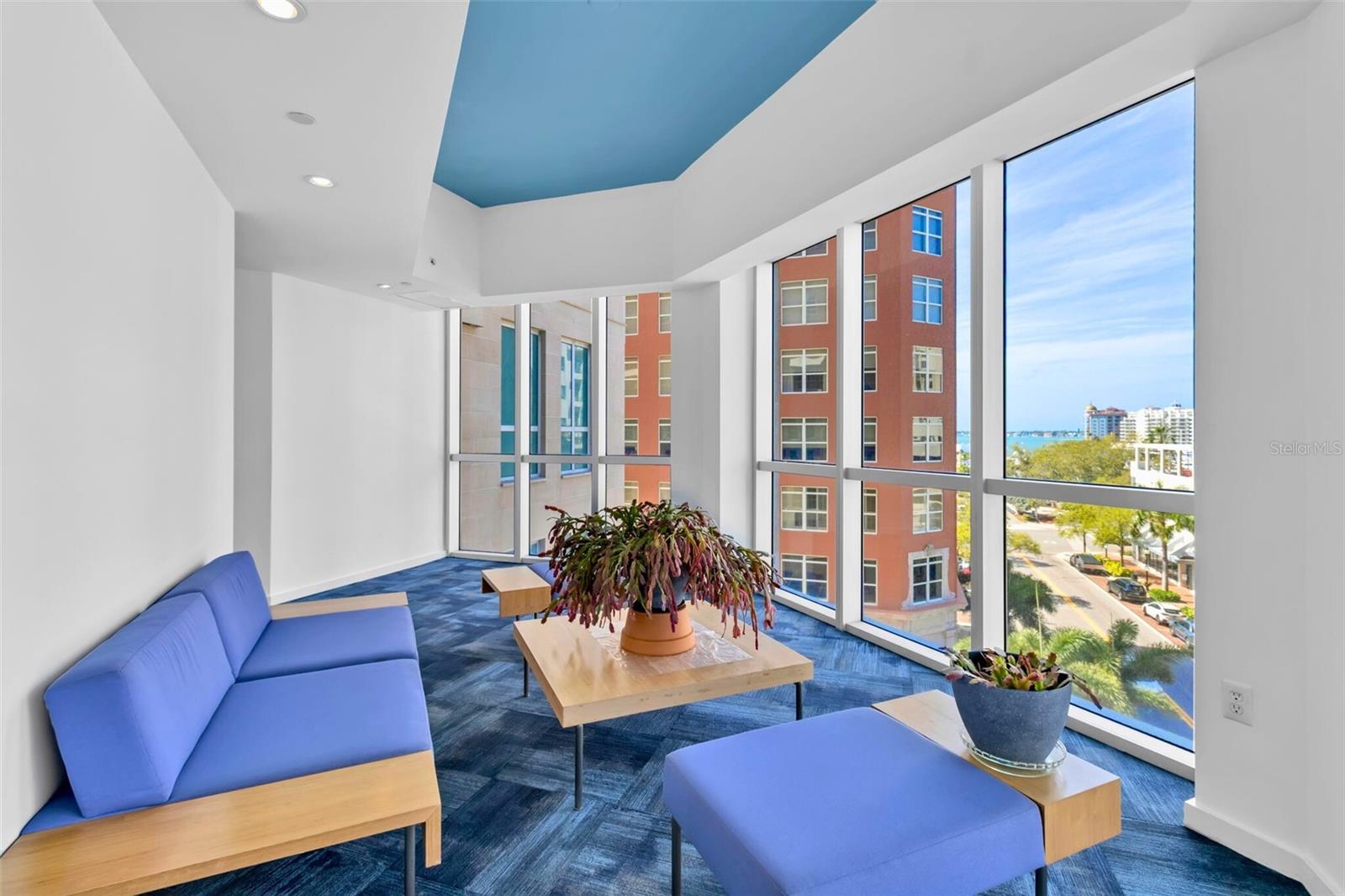 A4684303 Property Photo