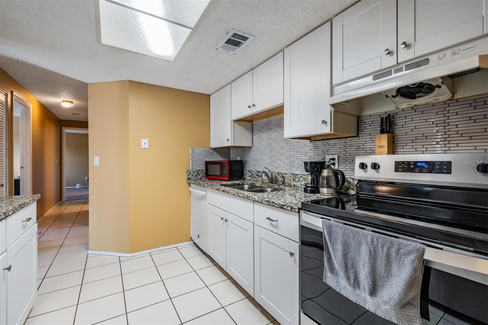 124 LOBLOLLY CT #H, OLDSMAR, FL, 34677