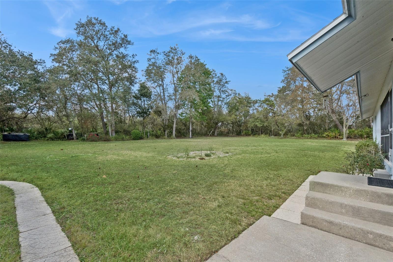41731 DAHLIA ST, EUSTIS, FL, 32736