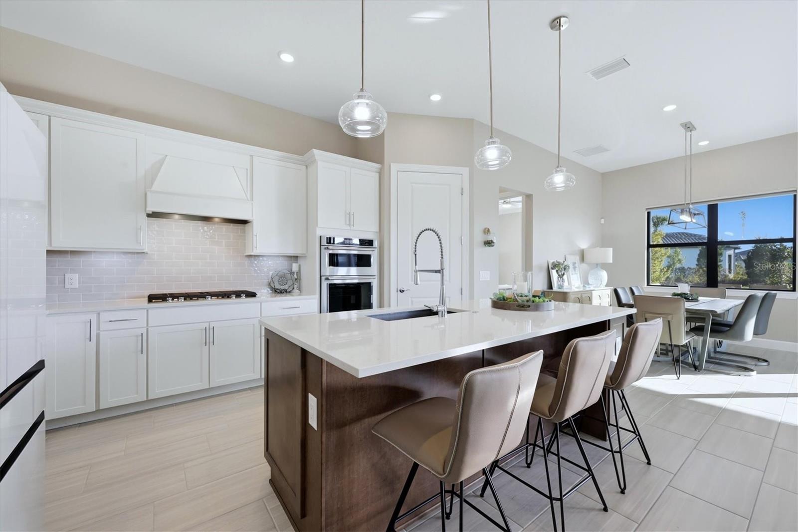 6076 SILVER GRASS CT, NOKOMIS, FL, 34275