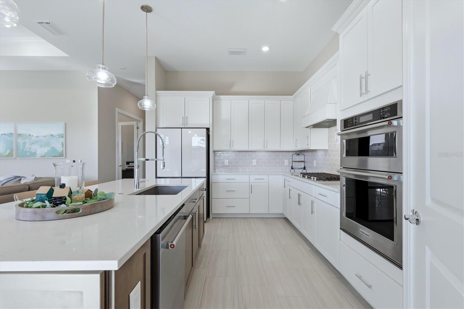 6076 SILVER GRASS CT, NOKOMIS, FL, 34275