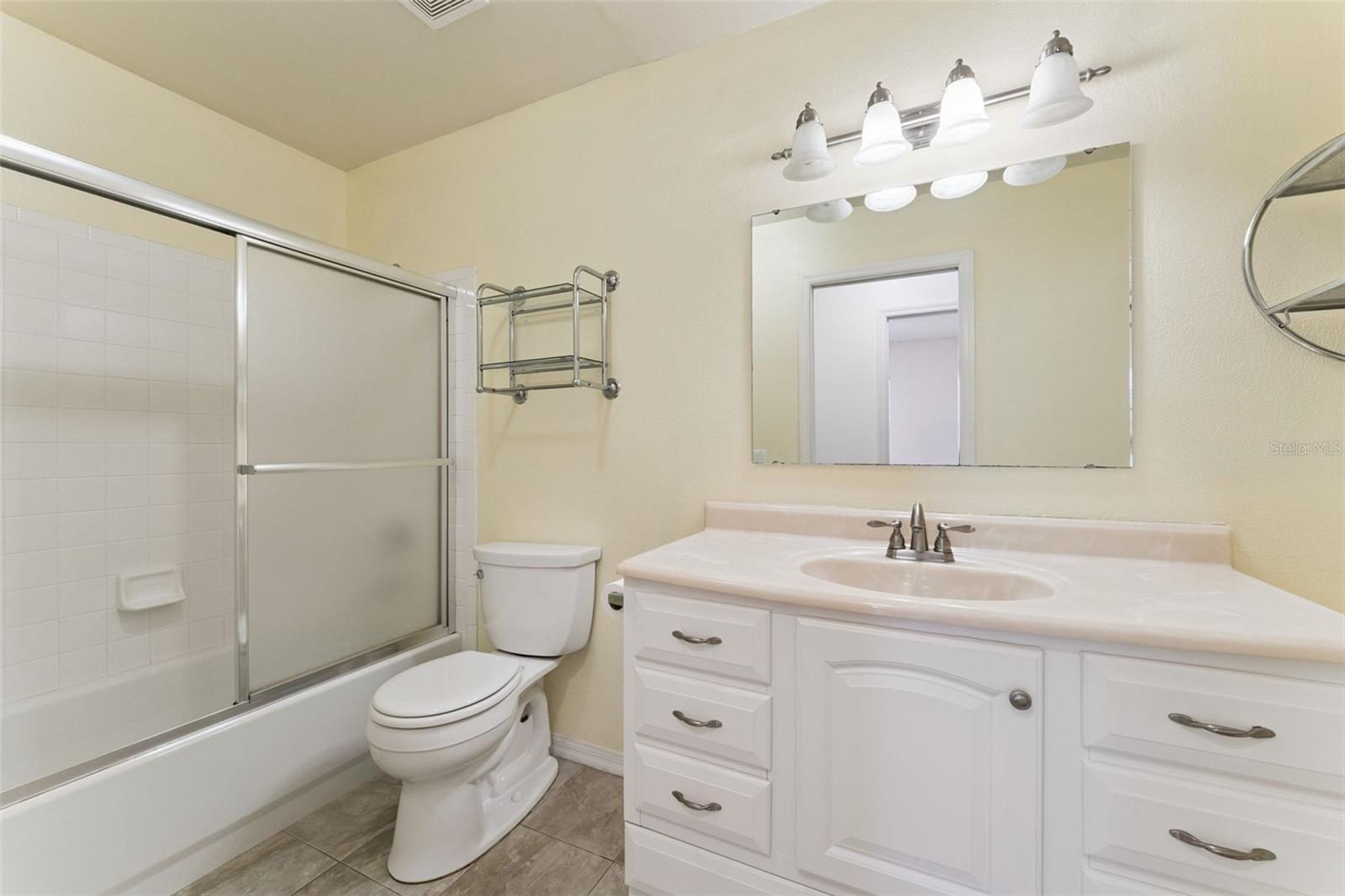 27217 RACQUET CIR, LEESBURG, FL, 34748