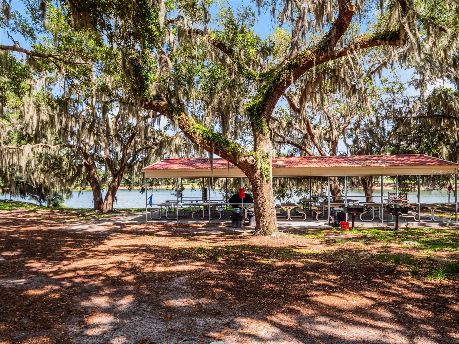 27217 RACQUET CIR, LEESBURG, FL, 34748