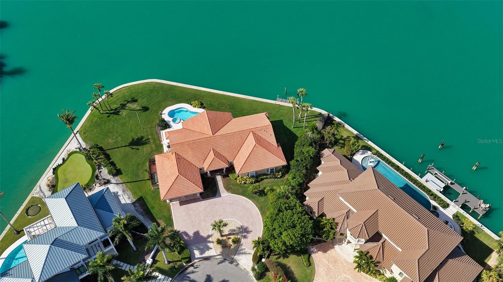 376 WEST ROYAL FLAMINGO DR, SARASOTA, FL, 34236